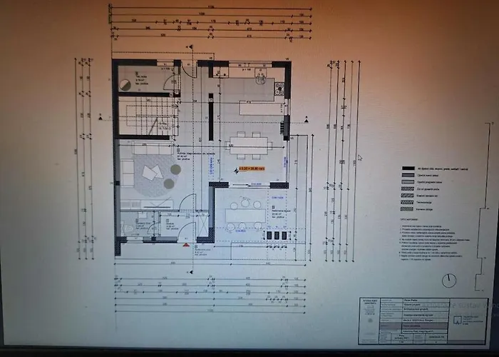 In With Swimming Pool