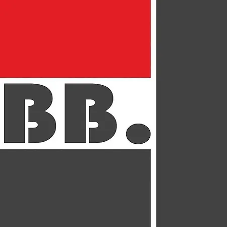 Βίλα In With Swimming Pool *