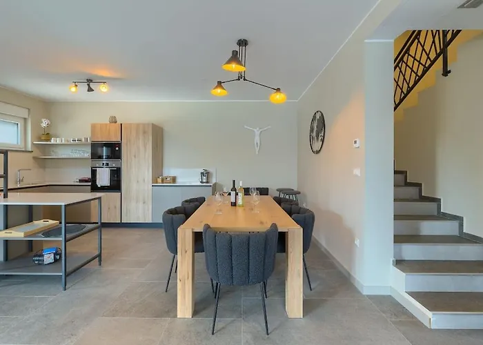 In With Swimming Pool *