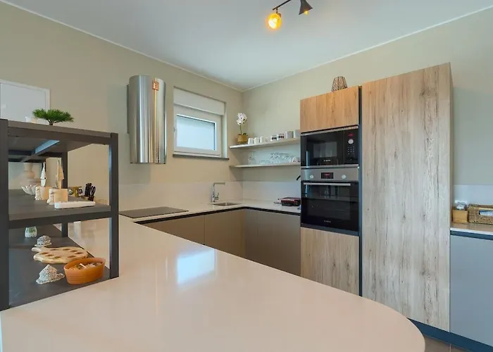 Villa In With Swimming Pool *